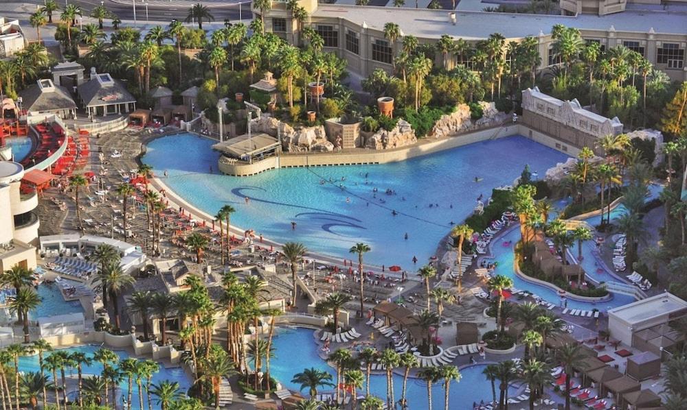 Mandalay Bay Resort And Casino By Suiteness Las Vegas Esterno foto