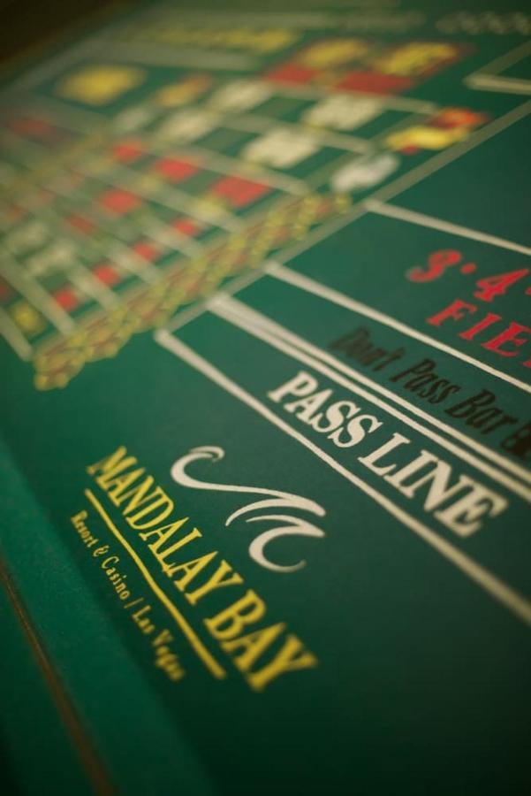 Mandalay Bay Resort And Casino By Suiteness Las Vegas Esterno foto